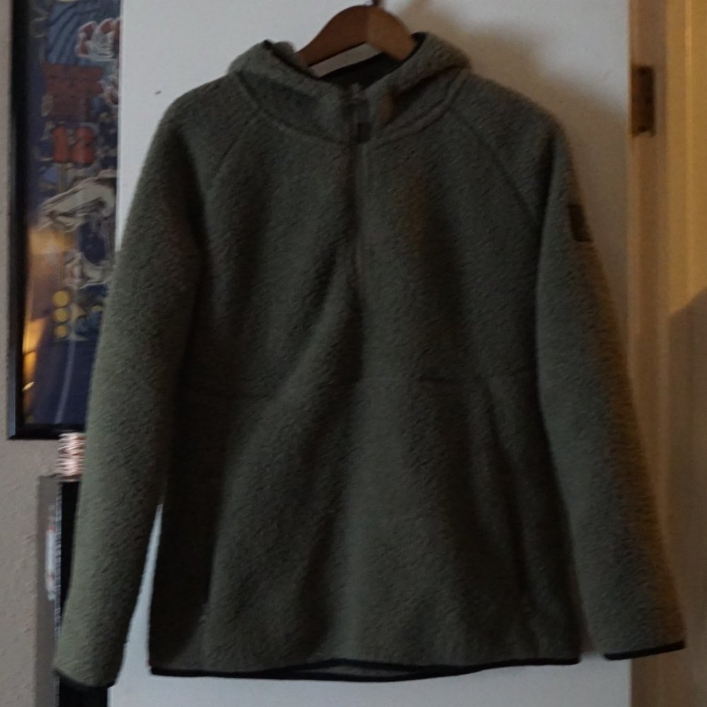 Ascend Womens Medium Half Zip Hoodie